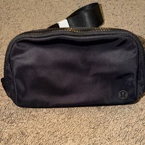 lululemon athletica Men's Black Belt Bag